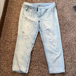 Distressed Boyfriend  Crop Jeans